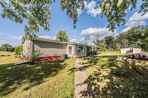 1960 Gaston Road Belton KY 42324