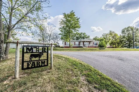 1960 Gaston Road Belton KY 42324