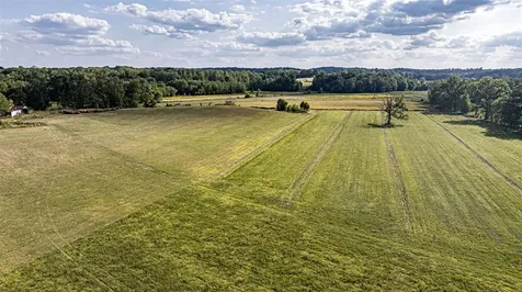 1960 Gaston Road Belton KY 42324