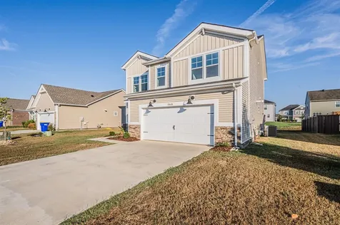2845 Brahman Circle Bowling Green KY 42104