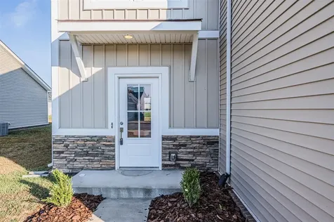 2845 Brahman Circle Bowling Green KY 42104