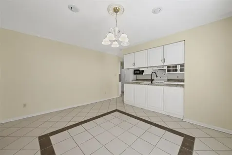45 Fox Run Circle Bowling Green KY 42104