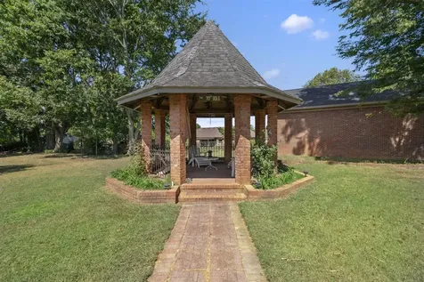45 Fox Run Circle Bowling Green KY 42104