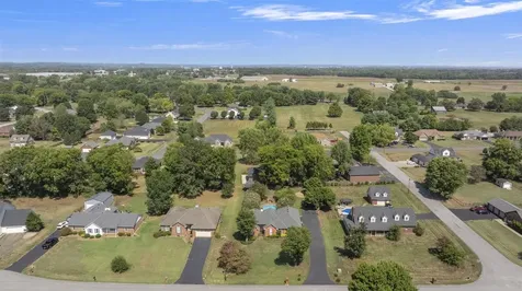 45 Fox Run Circle Bowling Green KY 42104