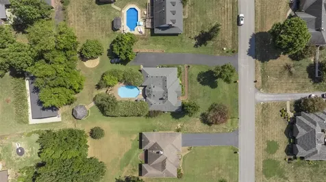 45 Fox Run Circle Bowling Green KY 42104