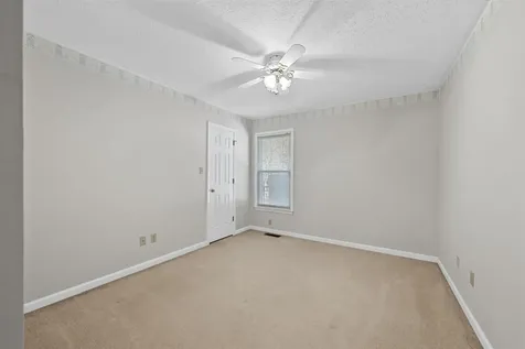 45 Fox Run Circle Bowling Green KY 42104