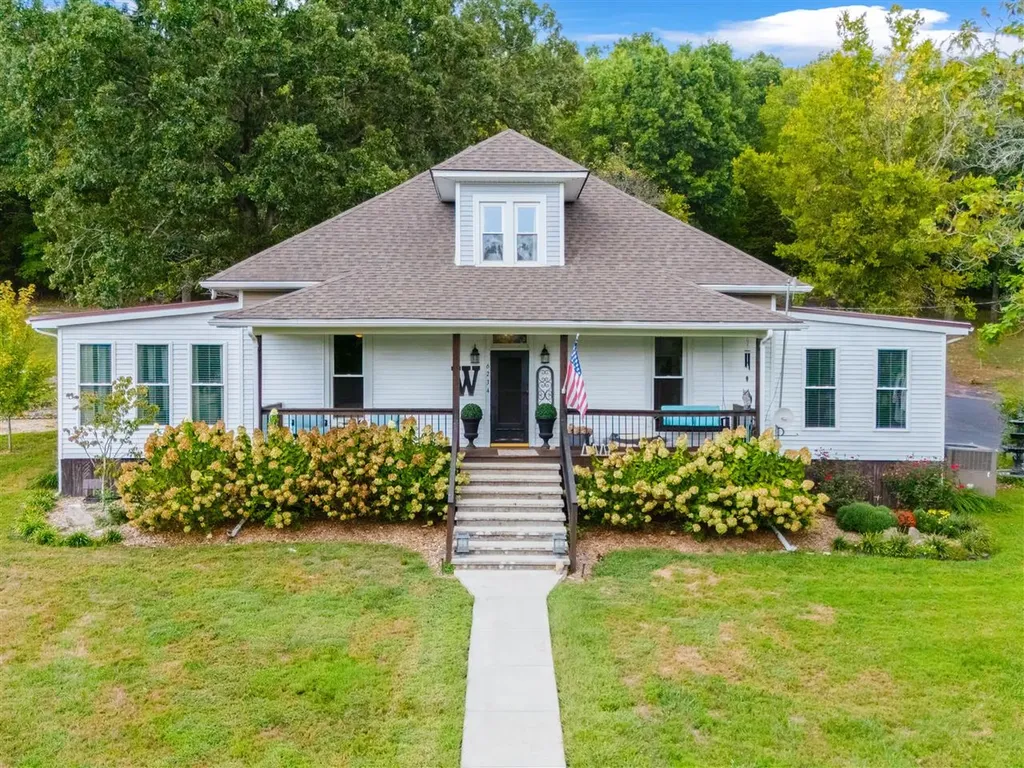 6234 Blue Level Road Bowling Green KY 42101