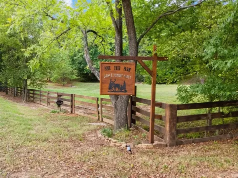 6234 Blue Level Road Bowling Green KY 42101