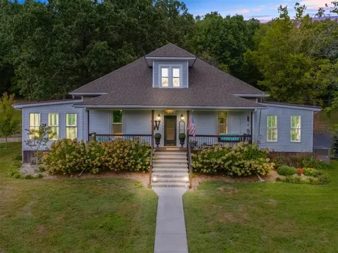 6234 Blue Level Road Bowling Green KY 42101