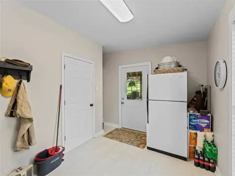 6234 Blue Level Road Bowling Green KY 42101