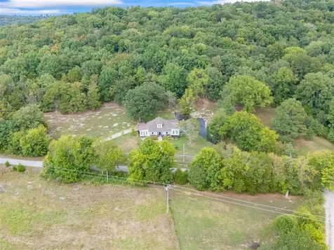 6234 Blue Level Road Bowling Green KY 42101