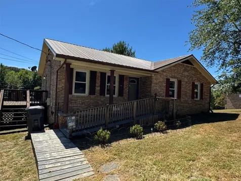 125 Cherokee Drive Morgantown KY 42261