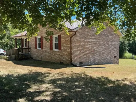 125 Cherokee Drive Morgantown KY 42261