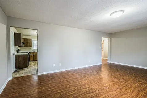 2120 Robin Road Bowling Green KY 42101