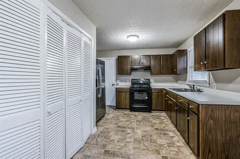 2120 Robin Road Bowling Green KY 42101