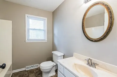 2120 Robin Road Bowling Green KY 42101