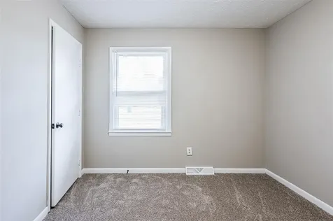 2120 Robin Road Bowling Green KY 42101