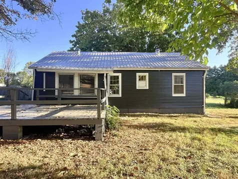 1049 Highway 949 Dunmor KY 42339