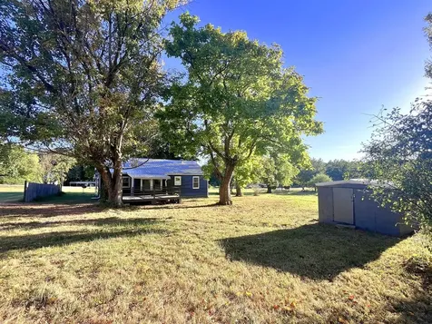 1049 Highway 949 Dunmor KY 42339