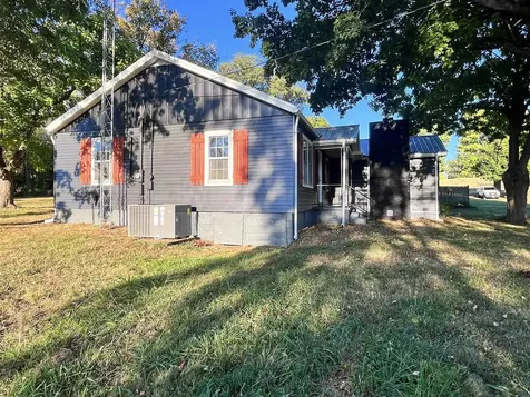 1049 Highway 949 Dunmor KY 42339