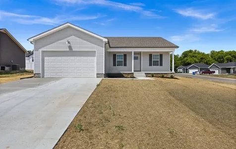 471 Deluth Drive Bowling Green KY 42101