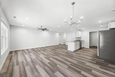 471 Deluth Drive Bowling Green KY 42101