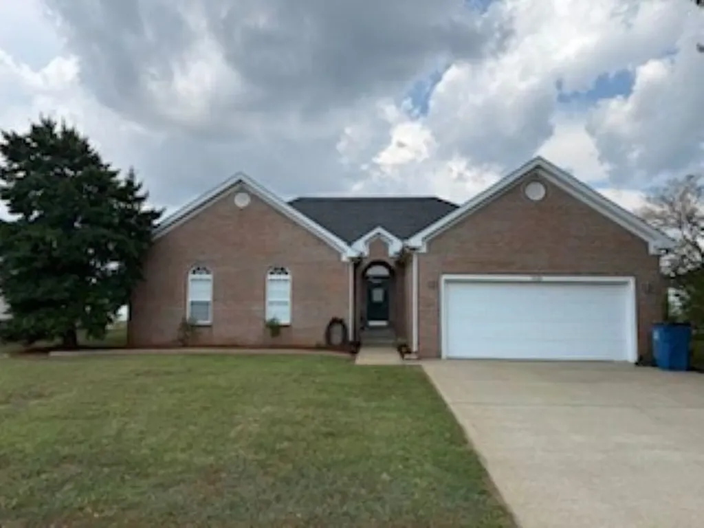 926 Angelica Street Bowling Green KY 42104