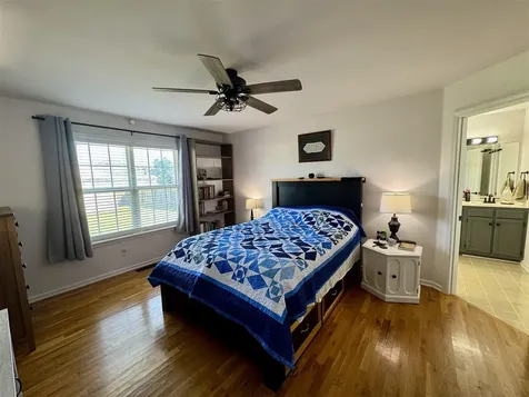 926 Angelica Street Bowling Green KY 42104