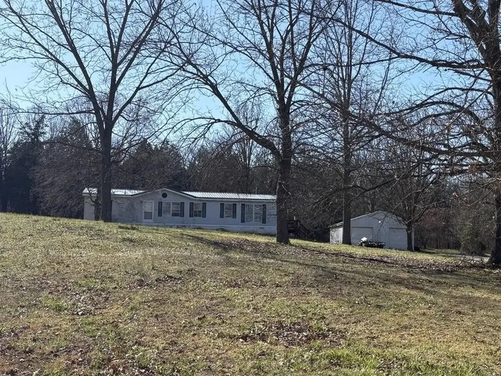 1599 Concord Road Russellville KY 42276