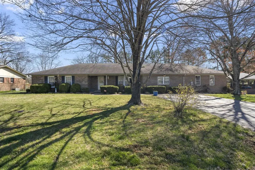 718 Ladera Drive Bowling Green KY 42101