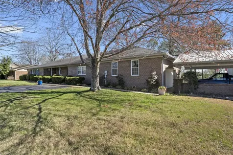 718 Ladera Drive Bowling Green KY 42101