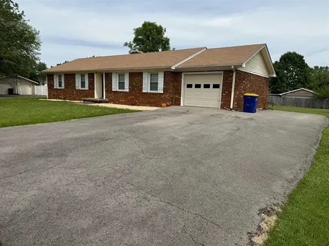 1831 Grider Pond Road Bowling Green KY 42104