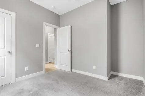 932 Anise Lane Bowling Green KY 42104