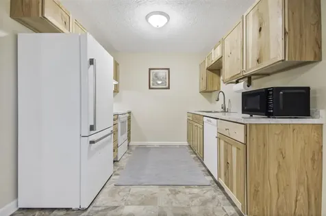 496 Dock Parrish Road Roundhill KY 42275