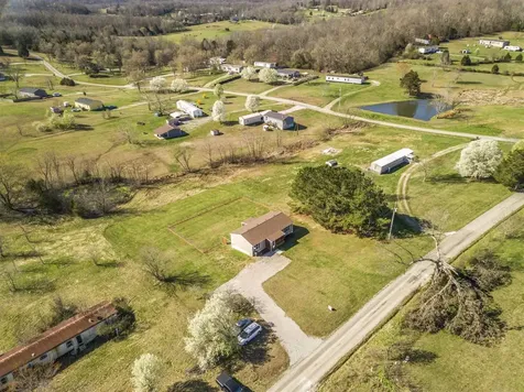 496 Dock Parrish Road Roundhill KY 42275