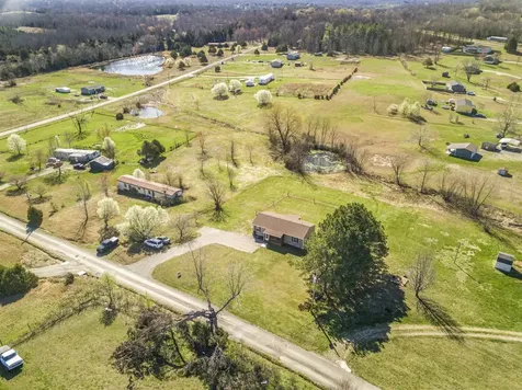 496 Dock Parrish Road Roundhill KY 42275