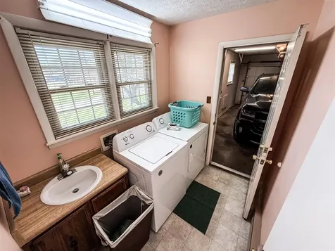 18 Caldwell Street Munfordville KY 42765