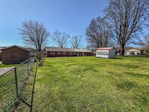 18 Caldwell Street Munfordville KY 42765