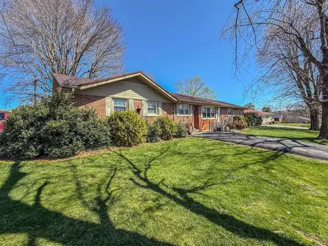 18 Caldwell Street Munfordville KY 42765