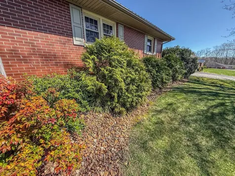 18 Caldwell Street Munfordville KY 42765