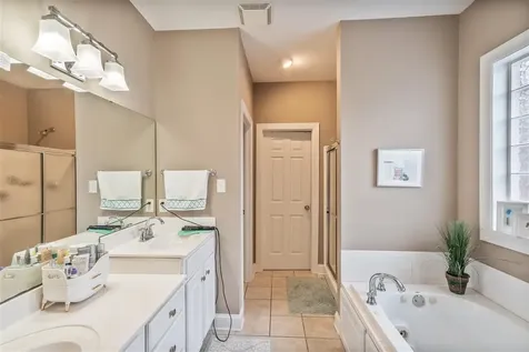 1092 Pepperidge Drive Bowling Green KY 42103