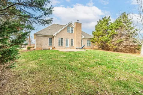 1092 Pepperidge Drive Bowling Green KY 42103