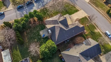 1092 Pepperidge Drive Bowling Green KY 42103