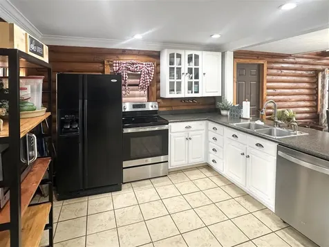 932 Catfish Lane Scottsville KY 42164