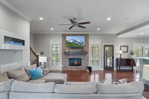 90 Pikes Peak Way Bowling Green KY 42104