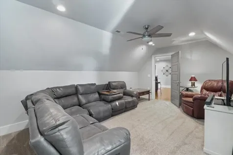90 Pikes Peak Way Bowling Green KY 42104