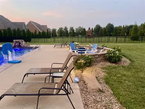 90 Pikes Peak Way Bowling Green KY 42104
