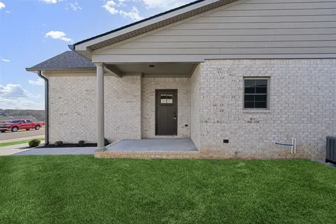 584 Cumberland Pointe Lane Bowling Green KY 42104