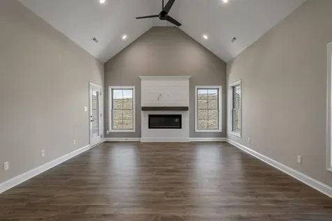 584 Cumberland Pointe Lane Bowling Green KY 42104