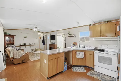 30 Sunshine Acres Drive Hardyville KY 42746